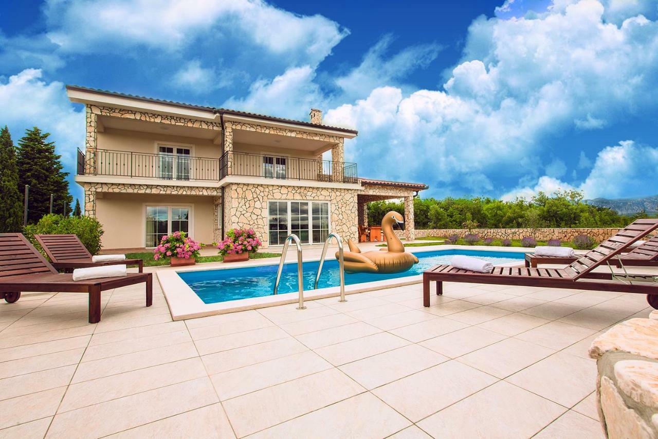 Villa Dora Suzan Dış mekan fotoğraf